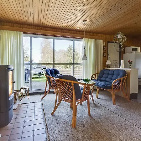 Casa vacanze Two-bedroom Holiday In