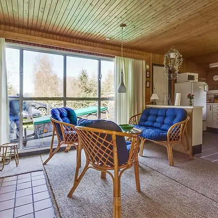 Two-bedroom Holiday In Hals
