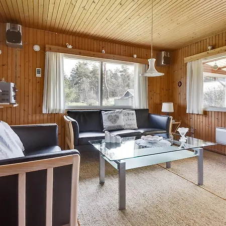Two-bedroom Holiday In *