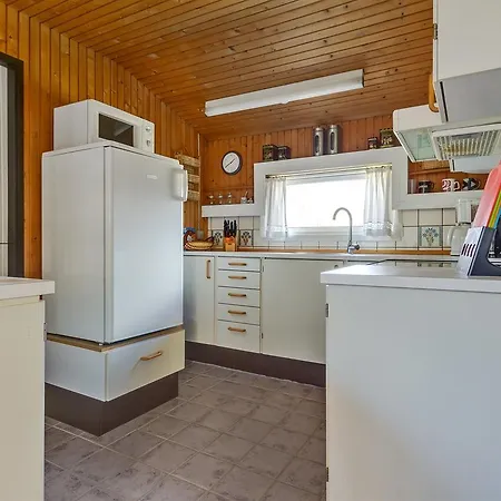 Two-bedroom Holiday In Casa vacanze Hals